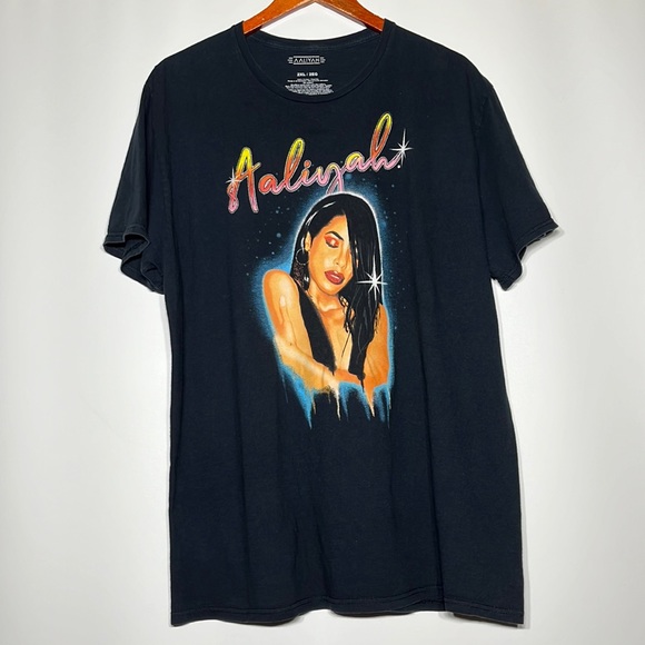 Men’s Aaliyah T-shirt - Picture 1 of 3